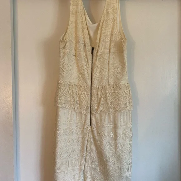 American Eagle Cream Lace Dress - Picture 2 of 3
